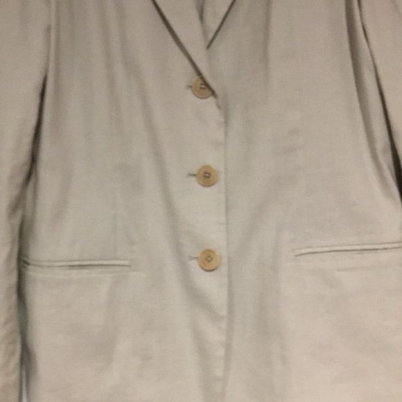 Lauren Ralph Lauren Petites natural linen blazer size 8P - Picture 3 of 7